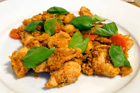 Forleden lavede jeg denne ret, som virkelig overraskede mig positivt. 1 Panne Kylling Og Couscous Ungkarskokken