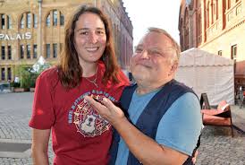 Der schauspieler verkörpert in extraklasse 2+ einen lehrer und erlebt dabei allerlei unfreiwillig komische momente. Premieren Gundermann Gruner Wird S Nicht Mit Elmar Wepper Axel