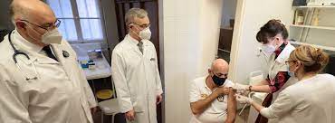 Magyarország is fejleszt gyárt covid oltást? Szegedi Tudomanyegyetem Elkezdodott A Koronavirus Elleni Oltas Szegeden A Vedekezes Frontvonalaban Dolgozok Kaptak Az Elso Vakcinakat