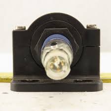 TELEMECANIQUE XUBOAPSNM12 Photoelectric Sensor Switch 18mm ...