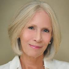 Cynthia Briles, Real Estate