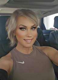 Huge inventory (sorta felt like a kid in a candy store)! Great folks to  deal with and good prices!