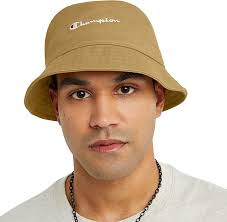 chapeau bob champion