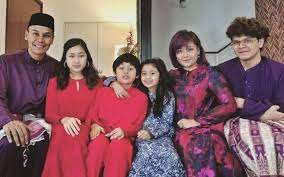 Latest information about edry abdul halim updated on march 06, 2021. Anak Anak Edry Sangkakan Mereka Ke Eropah Bercuti Hiburan Mstar