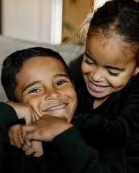 How many of you will be taking photos with all the cousins