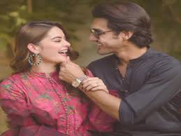 In this video i will present you real life of actor ahsan mohsin ikram and his family. Minal Khan And Ahsan Mohsin Ikram Share Pictures From Their Baat Pakki