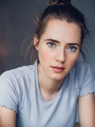 Caren Pistorius - Free pics, galleries & more at Babepedia