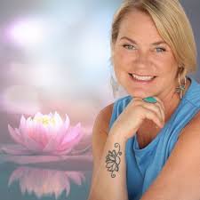 Terri Lundquist (@terri_lundquist)