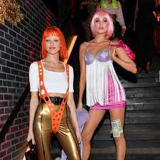 Heidi klum took her 2018 halloween costume to a new level time. All Of The Models Turned Up To Heidi Klum S Halloween Bash Vogue