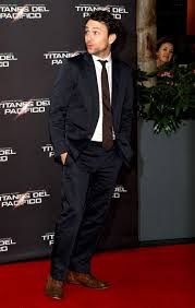 Charlie day is a handsome american actor with 5 feet and 6 inches (168cm, 1.7m) height. Charlie Day Photostream Charlie Day Charlie Kelly Charlie Day Hot