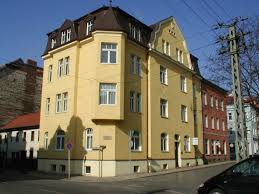 Die 866 zuzüge hierher kann man zeichen dafür deuten, dass rudolstadt seinen einwohnern ein sehr illustres lebensumfeld bietet. 4 Zimmer Wohnung Zu Vermieten 07407 Rudolstadt Saalgasse 6 Mapio Net