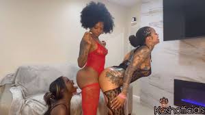 Charlie B Hustle queer girls night out shifts into group lust Charlie B Hustle lesbian shiny ass devoured by HoneyDippedc