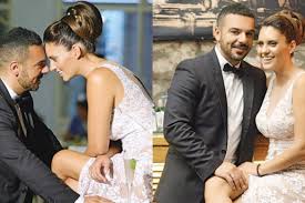 Σιαμανησ βασιλειοσ του τριανταφυλλου 29. Astamathtos O Triantafyllos To Flert Sth Gynaika Toy 24sports News
