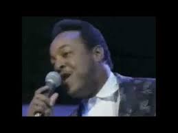 Roberta Flack & Peabo Bryson (in lieu of Donny Hathaway) ~ "The Closer I  Get to You" (Live)