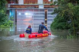 Check spelling or type a new query. Neckar Tritt Uber Das Ufer Uberschwemmung In Stuttgart Hofen Stuttgart Stuttgarter Zeitung