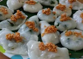 Bahan kulit 150 gr tepung beras 2 sdm tepung tapioka 1/2 sdt garam 250 ml air 1 sdm minyak goreng. Resep Chai Kue Choi Pan Oleh Nina Karolina Cookpad
