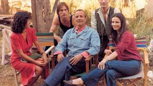 «na elle itália deste mês, falando da première do filme bastardi a mano armata, de gabriele…» Esclusivo Gabriele Albanesi Ci Parla Di Bastardi A Mano Armata Il Suo Remake Di Vacanze Per Un Massacro Il Cineocchio