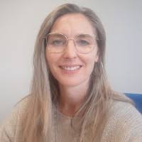 30+ "Stephanie Large" profiles