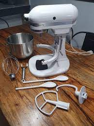 Kitchenaid appliances are synonymous with style and quality. Kitchenaid 5k5sswh 5qt Heavy Duty Stand Mixer Slightly Used Tv Home Appliances Kitchen Appliances Hand Stand Mixers On Carousell