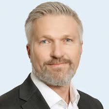 Oliver Ostlander's email & phone