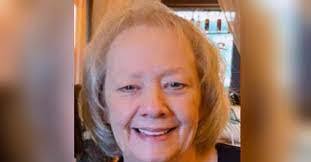 Cindy Stell's Instagram, Twitter & Facebook