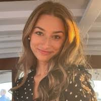 Emily Prest's Instagram, Twitter & Facebook