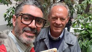 José Luis Rúa publica un libro con 96 artículos sobre la pintura de Ayamonte