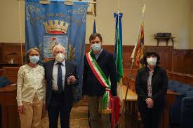 Compleanno frasi in rima frasi di compleanno in rima. Consegnata Alla Memoria Di Ermanno Napoletani La Medaglia D Onore Per Tutti I Cittadini Italiani Deportati Nei Lager Nazisti Prima Venezia