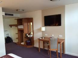 Fill out your preferred dates of stay above set in london, 2 km from stamford bridge, premier inn london putney bridge boasts a restaurant, bar and free wifi throughout the property. Premier Inn London Putney Bridge Hotel Picture Of Premier Inn London Putney Bridge Hotel Tripadvisor