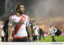 A un paciente le robaron en la clínica una camiseta de river firmada que le regaló leo ponzio. Leonardo Ponzio River Plate Poster On Behance