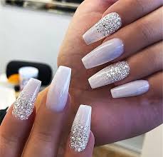 Il donne un résultat plus fin et plus brillant. 110 Idees De Ongle En Gel Blanc Bout Carre Paillette Rose Jolis Ongles Ongles Vernis A Ongles
