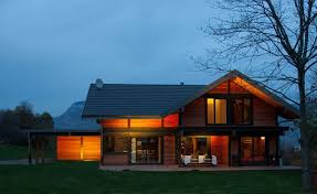 Construction Bois Ossature Et Poteau Poutre En Savoie 73 En 2020 Construction Maison Bois Maison Bois Maison Architecte Moderne