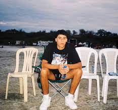 He began a relationship with gabriela berlingeri in 2017. Nathalie On Twitter Bad Bunny S Younger Brother Can Like Get It