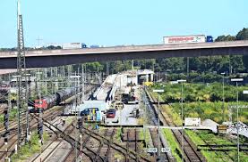 Buchbar für aufenthalte ab 01.08.2021. Stuttgart 21 In Unterturkheim Letzte Etappe Fur Interregio Kurve Unterturkheim Cannstatter Zeitung