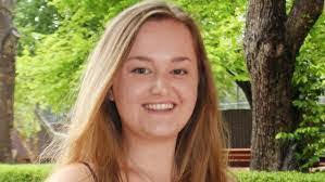 Sonia Stratton's Instagram, Twitter & Facebook