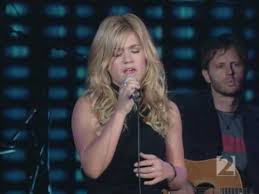 Kelly brianne clarkson was born on april 24, 1982 in fort worth, texas & raised in burleson, texas. Kelly Clarkson Because Of You Oprah 2005 Youtube