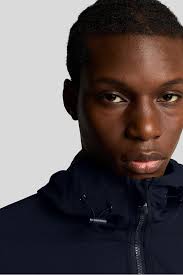 Lyle & Scott jas zwart/beige kopen?