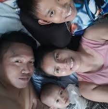 Fhebelyn Jose Florendo added a...