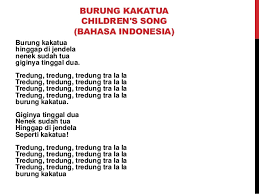 Burung kakak tua hobi menggigiti kandang ketika bosan atau butuh perhatian. Burung Kakatua Indonesian Folk Song