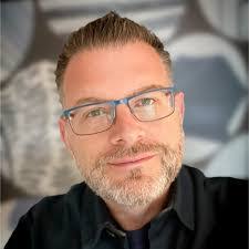 Ian Mccutcheon's Instagram, Twitter & Facebook