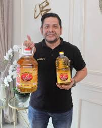 Tan sri syed mokhtar albukhary menerusi syarikat bernas memiliki sebanyak 61% saham dalam jasmine food majoriti saham jasmine food corporation sdn bhd adalah milik bumiputera muslim malaysia. Minyak Masak Kijang Gold 100 Keluaran Bumiputera Muslim Aku Sis Lin