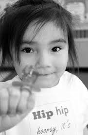 Warmth doesn't slow mushers