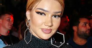 Belly, legs, bottom" star: Shirin David performs in Switzerland in 2025