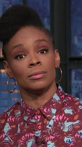 During #JokesSethCantTell, Seth learned what Amber thinks Wonderwall is  about.