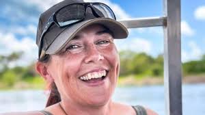 Cambridgeshire stop for Crohn's pilot, 15, flying round the world