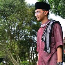Sengaja kami sajikan lirik sholawat burikti ini lengkap dengan tulisan arab, latin, beserta terjemahnya. Kerabat Ceng Zamzam Home Facebook