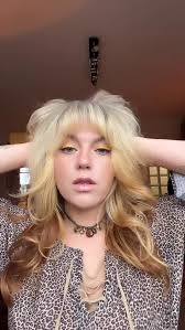 the lyrics to this song resonate very much x, yellow liner