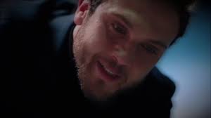 هل هو إبداع الممثل او إبداع المصمم ؟ ☹️🚶‍♂️ #كهرمان_كوشوفالي #اكسبلور  #تيم_dh🥇 #ترند #foryoupage #خربشات_كوشوفالي #مسلسلات_تركية #مسلسل_رامو  #لتاتي_الحياه_كما_تعرف #مسلسل_الحفرة #لحى_الله_الفراق ...