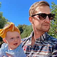 Drinking own urine kwannnn eh no olgeta mentalness ikam ap weh nauliii