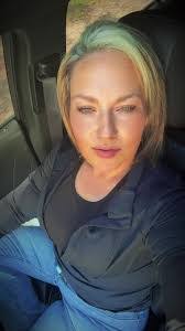 Kimberly Beemer's Instagram, Twitter & Facebook